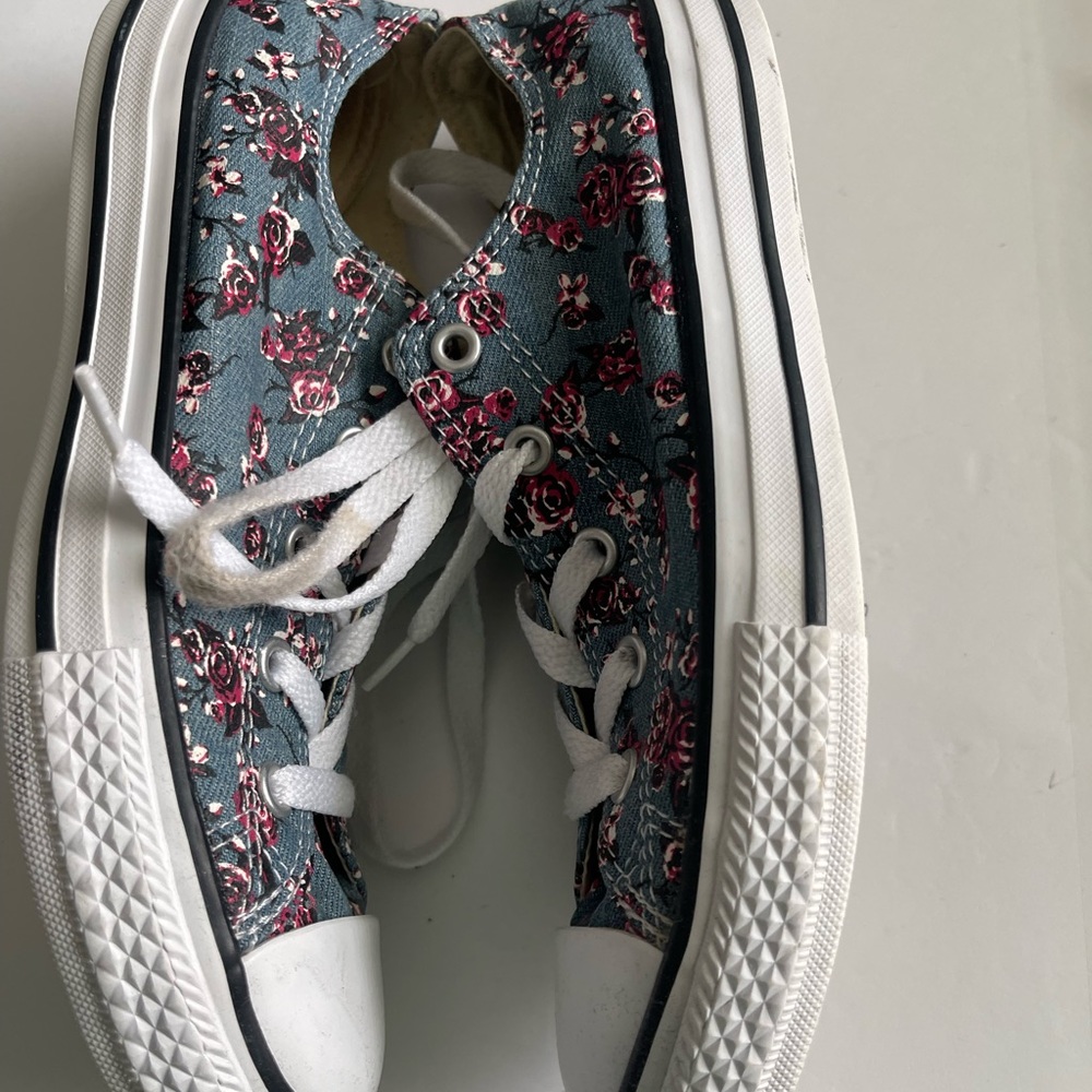 Converse All Star Sneakers, Canvas, Vintage Floral print, Sz 3 Youth - Picture 6 of 7